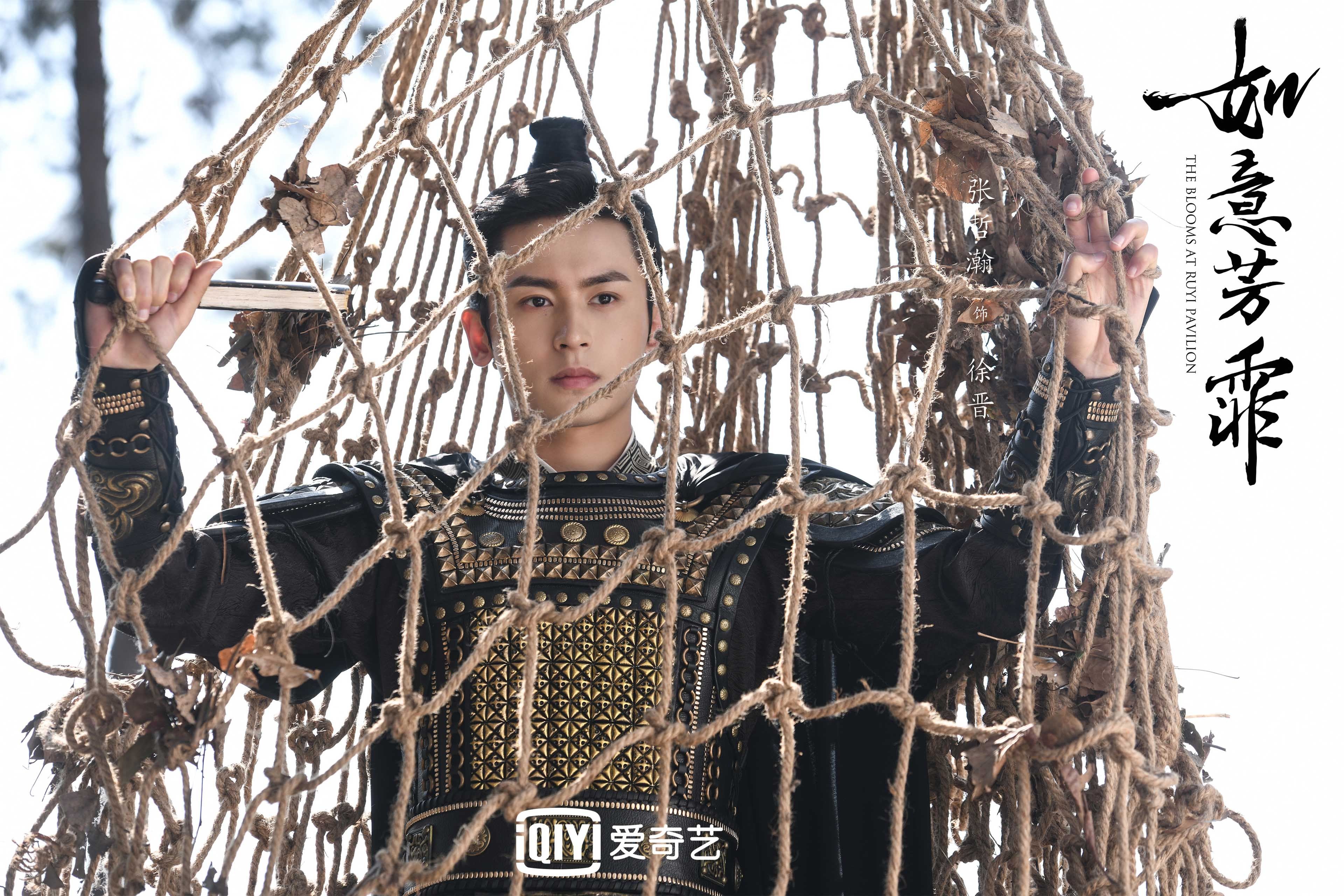 _城市灯光跑：闪耀夜晚的运动盛宴_，城市灯光夜景说说心情短语