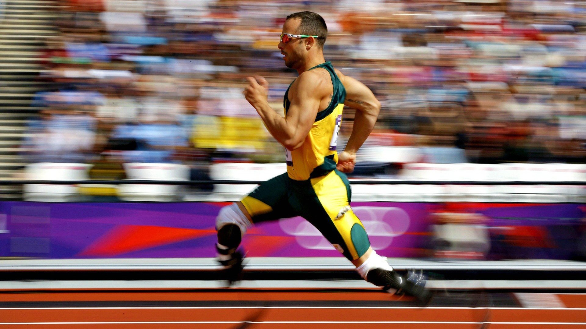 球场上的风暴，足球盛宴掀起高潮，足球场上风采