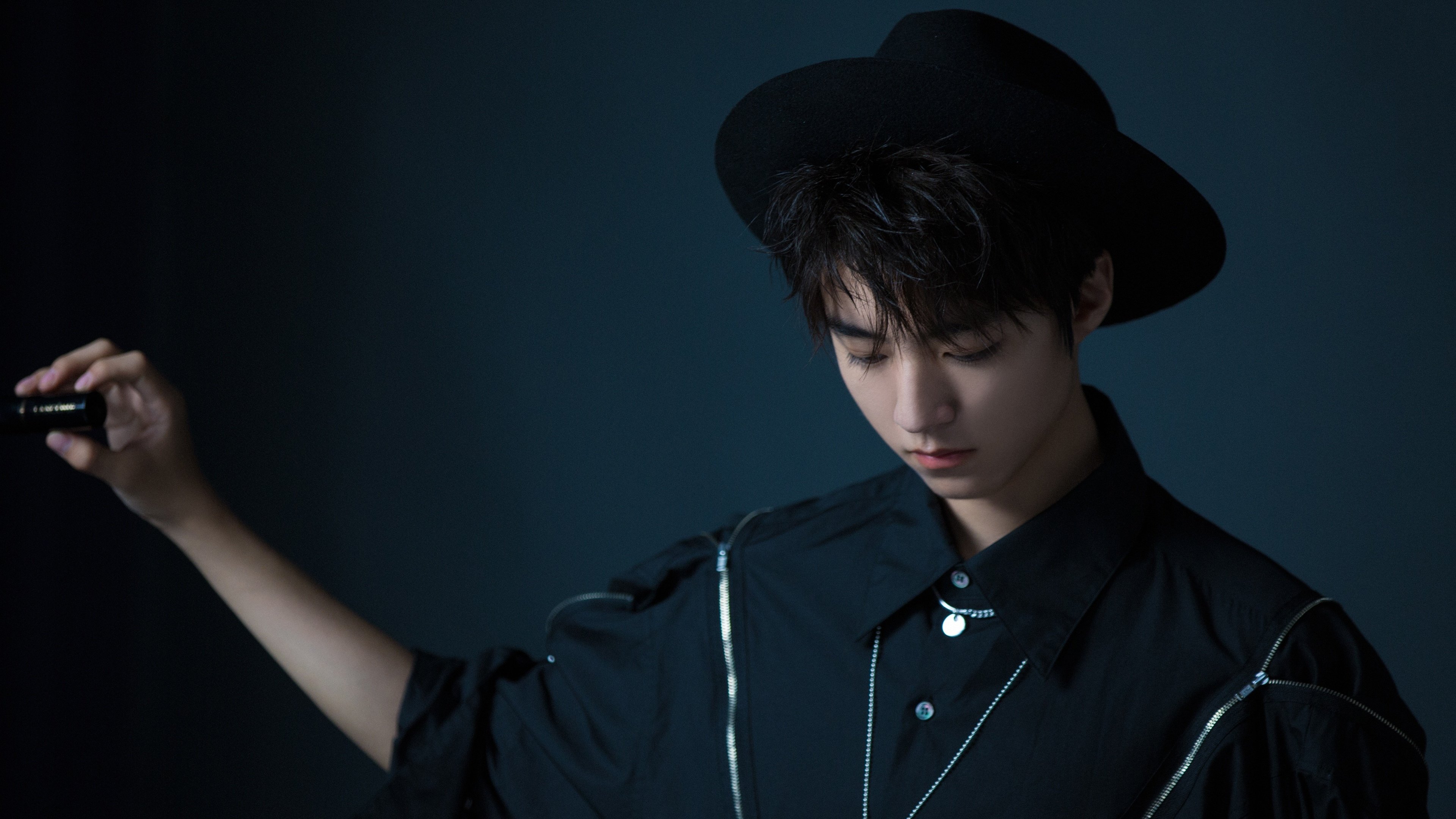 塔特的反击速度引发全球关注,袋鼠队的未来之星,袋鼠托特包有几个版本