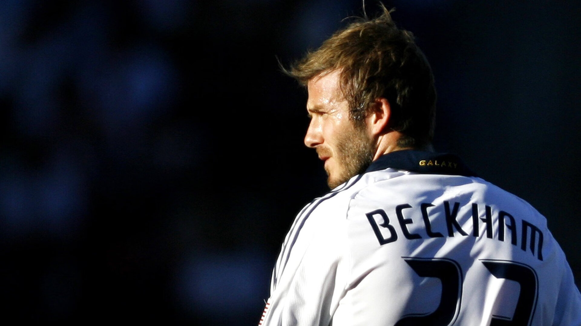 开云体育官网-_骑士队士气高涨，团队配合逐渐磨合_，骑士队训练