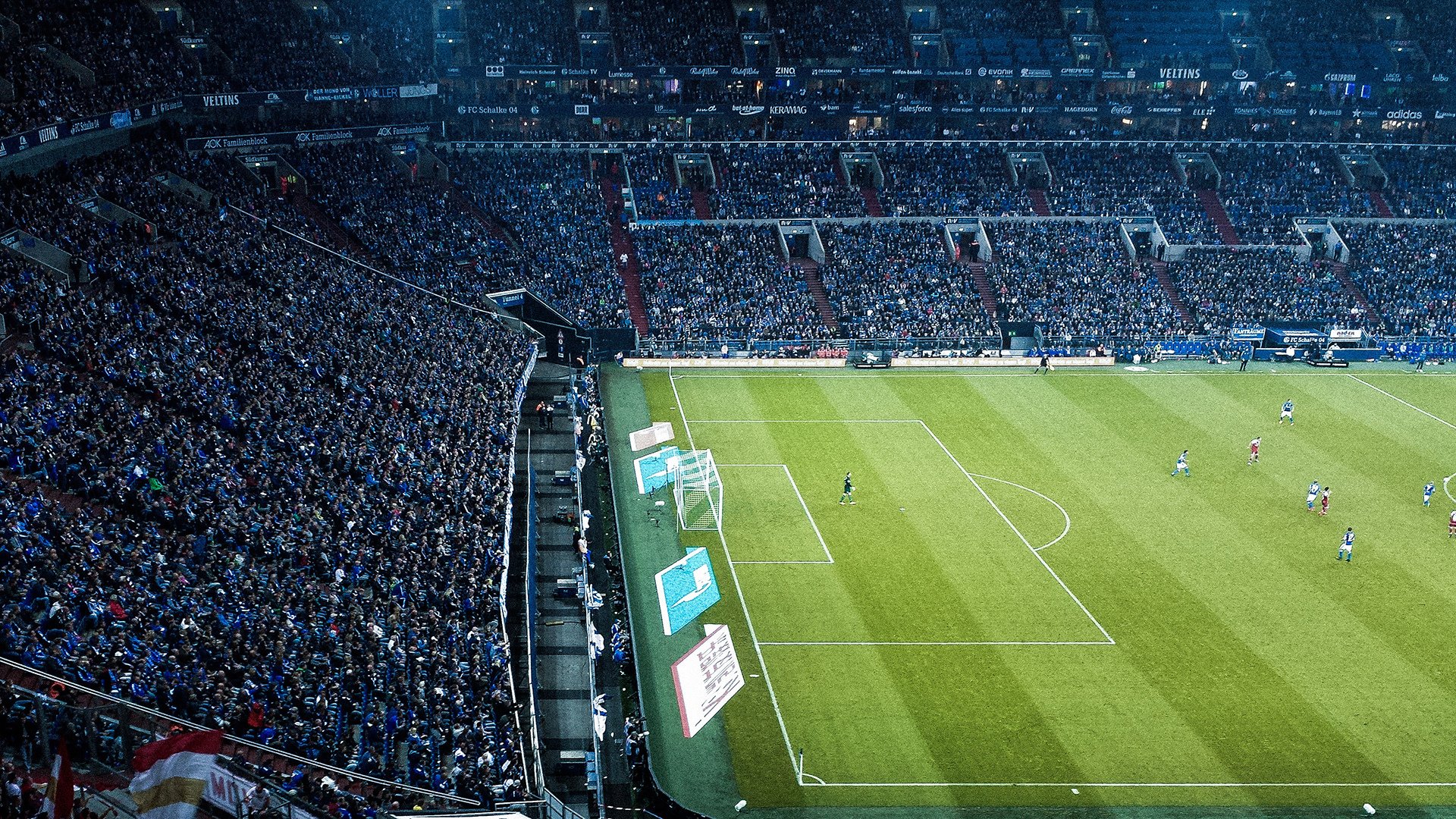 拜仁锋线新星不断发光，未来潜力无限，拜仁巅峰